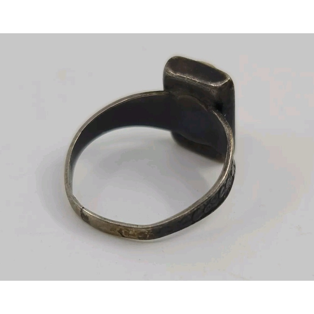 Vintage Antique Sterling Silver Mother Of Pearl Childs Ring Size 5 Or 6 - Picture 2 of 4